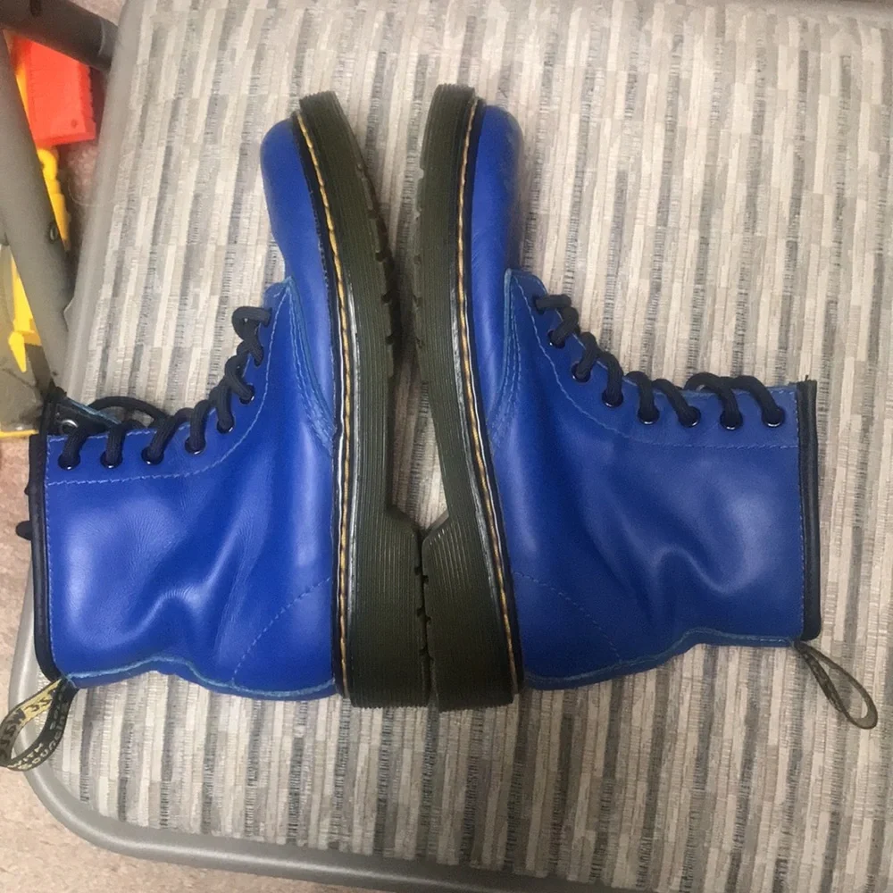 Dr martens 2/US child size used conditions
